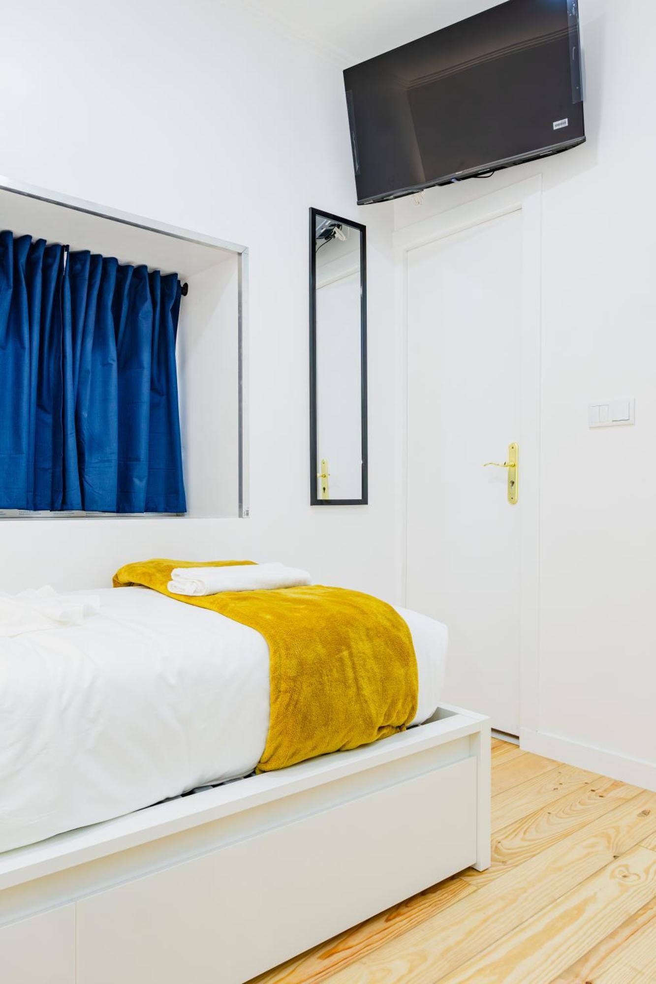 Double or Twin Room Private Bathroom