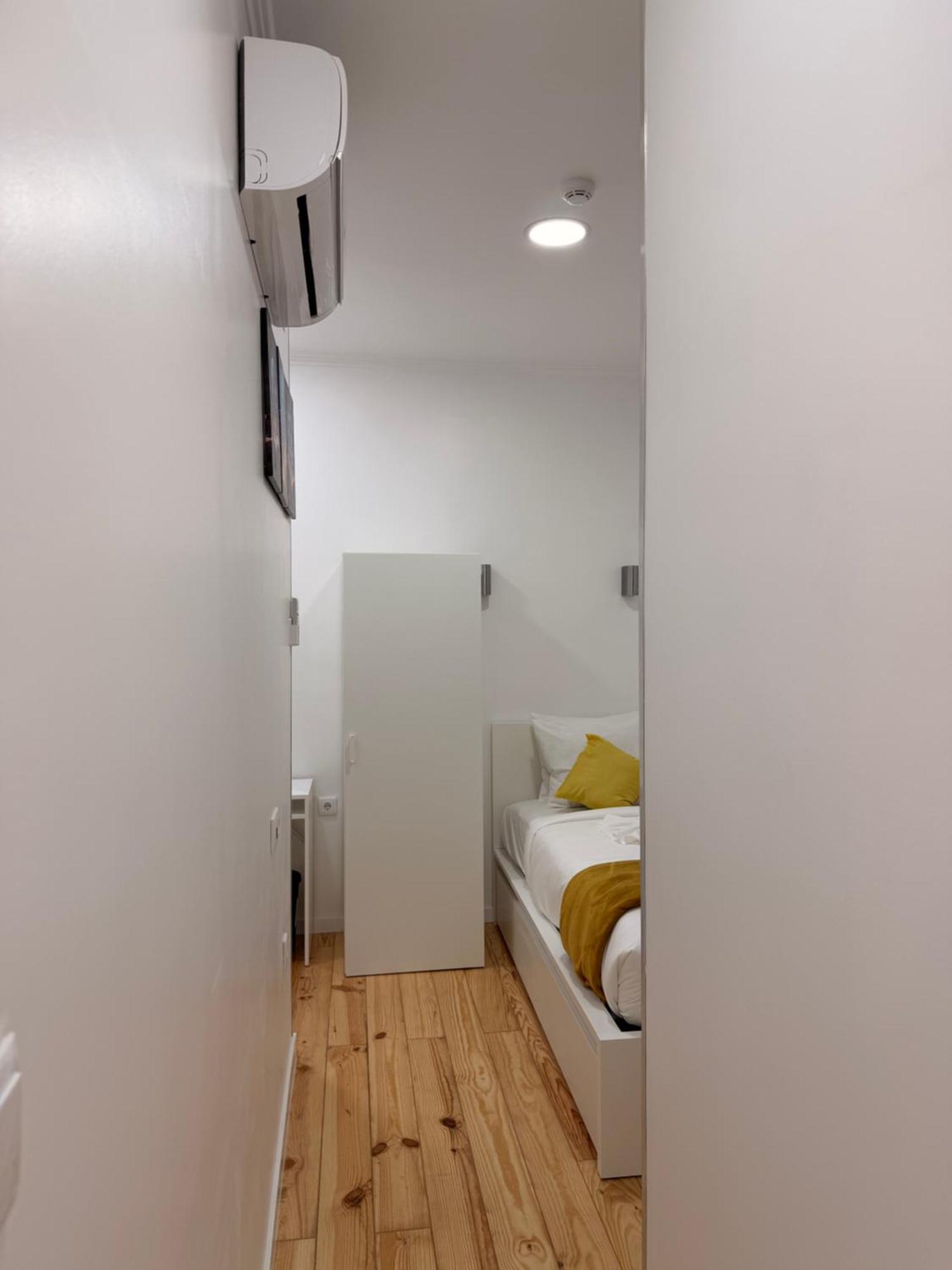 Double or Twin Room Private Bathroom